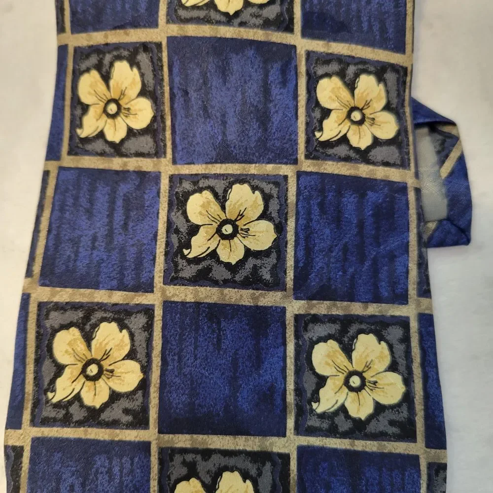 Robert Talbott Rogers Mens Store Blue Floral Tie‎ 100% Silk USA Hawaiin Tropical
